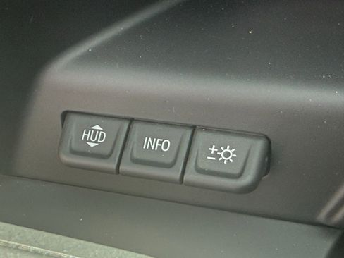 Used 2023 GMC Sierra 1500 AT4 w/ AT4 Premium Package image 44