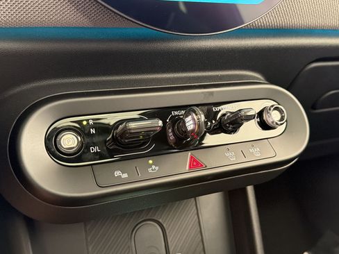 New 2026 MINI Cooper 2-Door Hardtop FWD image 27