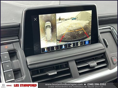 Used 2024 GMC Yukon XL SLT w/ SLT Premium Package image 31