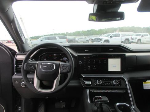 New 2026 GMC Sierra 1500 Denali AWD/4WD image 17