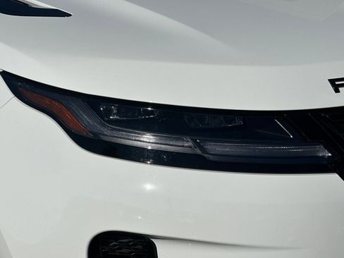 Used 2024 Land Rover Range Rover Evoque Dynamic SE image 10