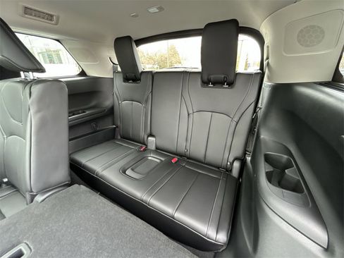 New 2026 INFINITI QX60 Luxe w/ Cargo Package image 14