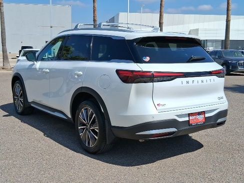 New 2026 INFINITI QX60 Luxe w/ Family Package image 4