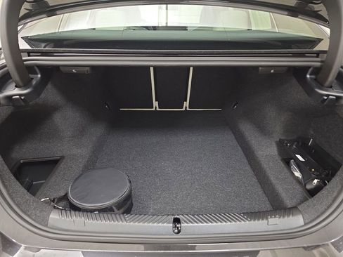 New 2026 BMW 530i xDrive w/ M Sport Package image 29