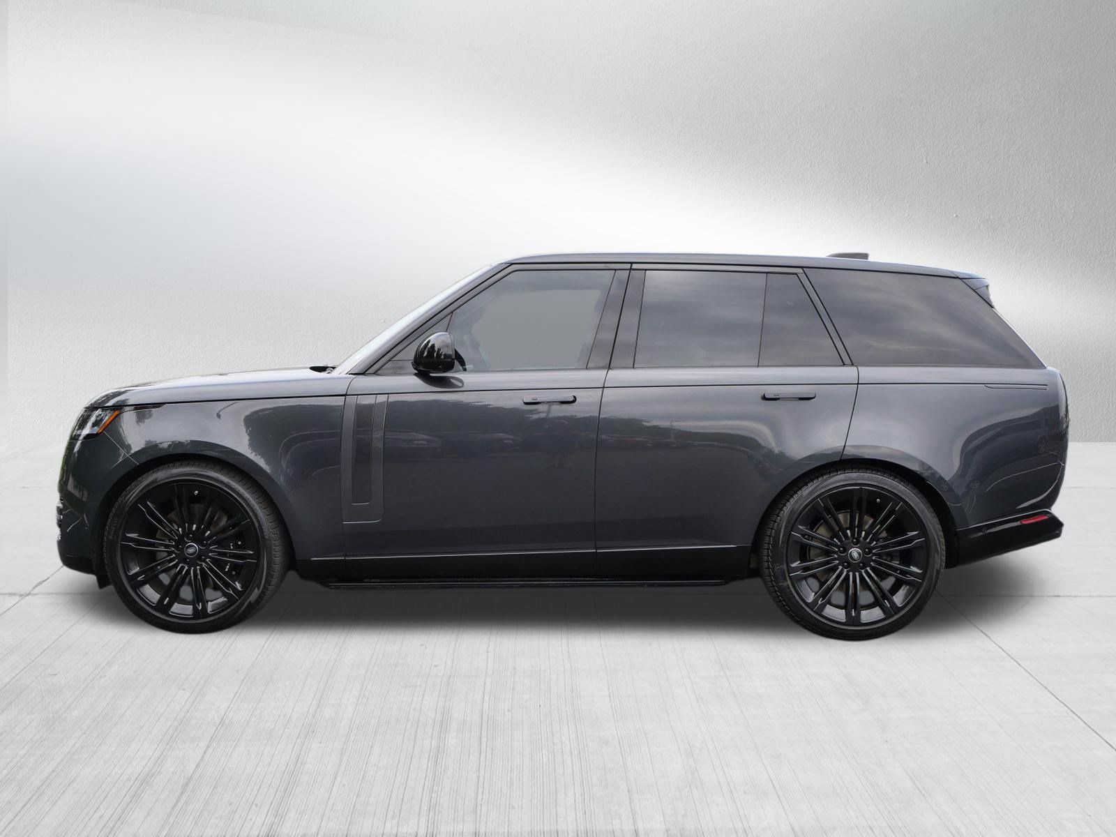 Certified 2025 Land Rover Range Rover SE AWD/4WD image 2