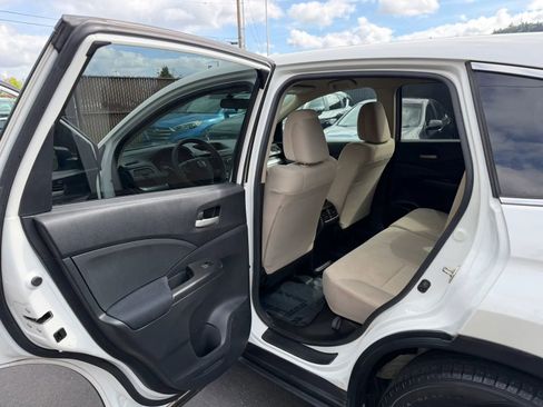 Used 2016 Honda CR-V SE image 11