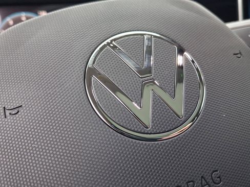 New 2026 Volkswagen Tiguan SE AWD/4WD image 23