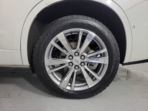 Used 2023 Cadillac XT6 Premium Luxury w/ Platinum Package AWD/4WD image 11