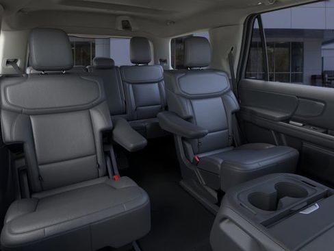 New 2026 Ford Expedition Active AWD/4WD image 13