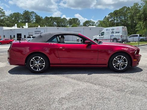 Used 2014 Ford Mustang Premium RWD image 4