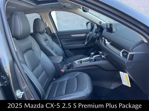 New 2025 MAZDA CX-5 AWD 2.5 S w/ Premium Plus Pkg image 30