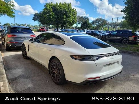 Used 2022 Porsche Panamera image 19