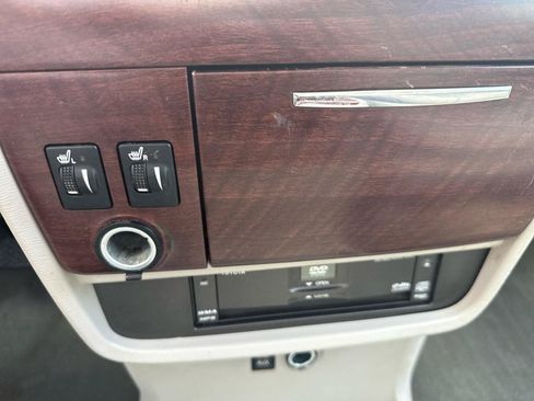 Used 2013 Toyota Sienna Limited w/ Premium Pkg AWD/4WD image 25