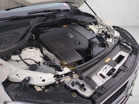Used 2024 Mercedes-Benz GLC 300 image 22