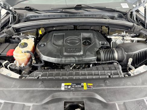 Used 2021 Jeep Grand Cherokee L Overland w/ Luxury Tech Group IV AWD/4WD image 50