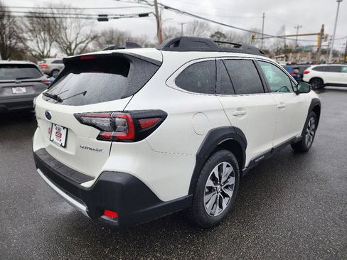 Certified 2025 Subaru Outback Limited image 23