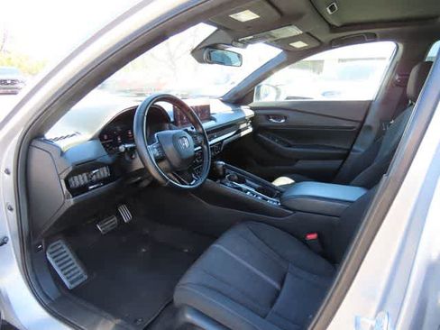 Used 2023 Honda Accord Sport image 2