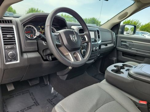 Used 2024 RAM 1500 Classic SLT AWD/4WD image 10