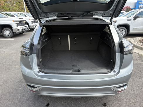 Used 2023 Buick Envision Avenir FWD image 34