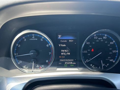 Used 2018 Toyota RAV4 Limited w/ All Weather Liner Package AWD/4WD image 16