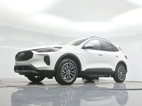 New 2025 Ford Escape SE w/ PHEV Premium Package image 47