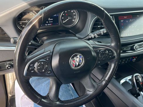 Used 2020 Buick Enclave Premium image 9