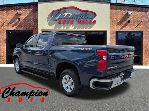 Used 2021 Chevrolet Silverado 1500 LT AWD/4WD image 7