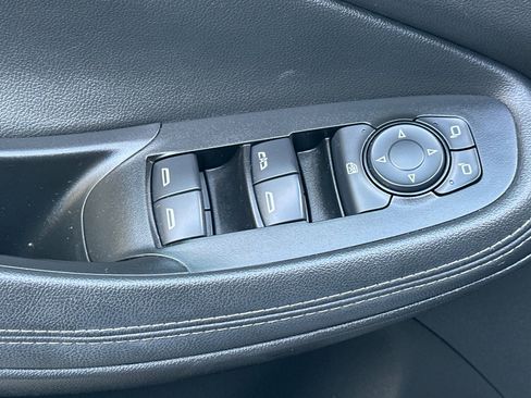 Used 2023 Buick Encore GX Preferred image 12