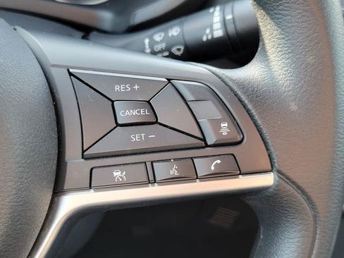 Used 2024 Nissan Sentra SV FWD image 16