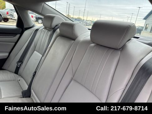 Used 2018 Honda Accord EX-L image 40