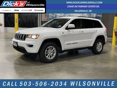 Used 2018 Jeep Grand Cherokee Laredo AWD/4WD image 1