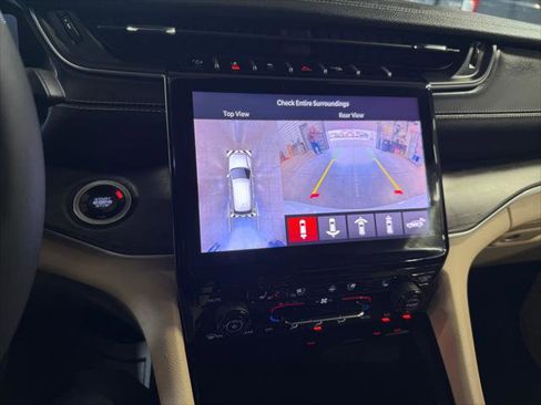 Certified 2025 Jeep Grand Cherokee Limited w/ Luxury Tech Group II image 38