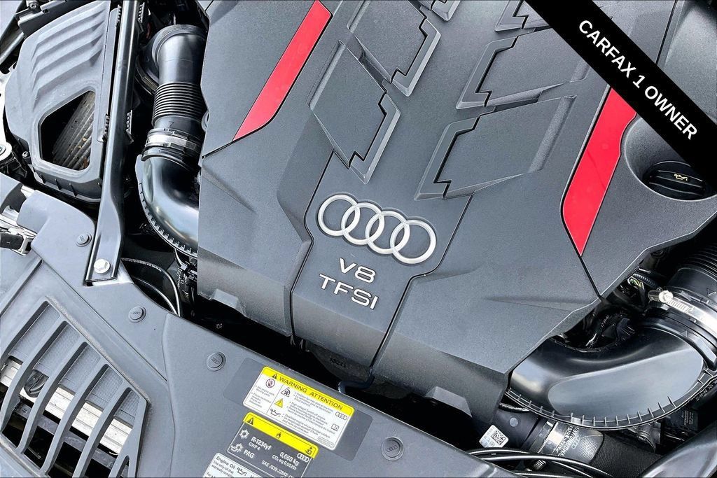 Used 2023 Audi S8 AWD/4WD image 30