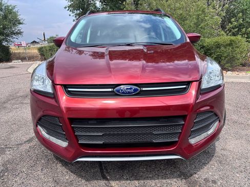 Used 2015 Ford Escape SE w/ Equipment Group 201A AWD/4WD image 3