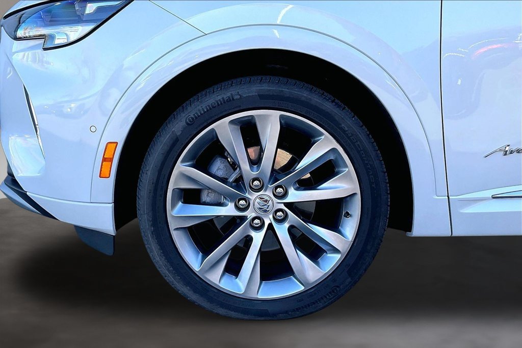 Used 2023 Buick Envision Avenir AWD/4WD image 35