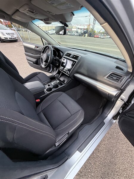 Used 2019 Subaru Legacy 2.5i Premium AWD/4WD image 22