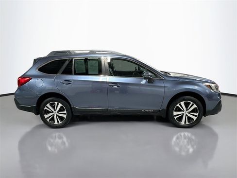 Used 2018 Subaru Outback 3.6R Limited w/ Popular Package #2 image 5