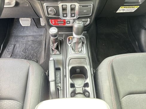 Used 2020 Jeep Wrangler Rubicon w/ Steel Bumper Group image 23