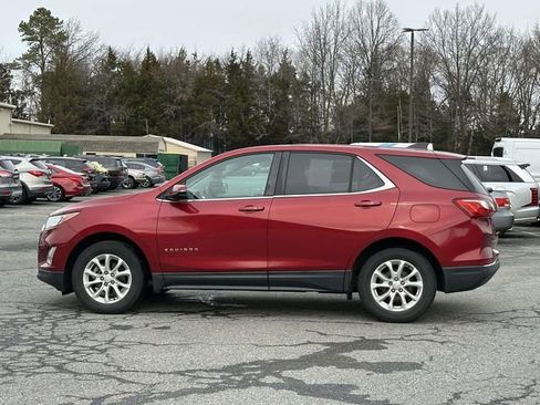 Used 2018 Chevrolet Equinox LT image 3