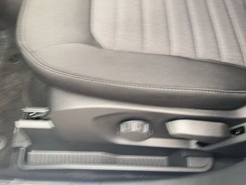 New 2024 Ford Edge SE image 18