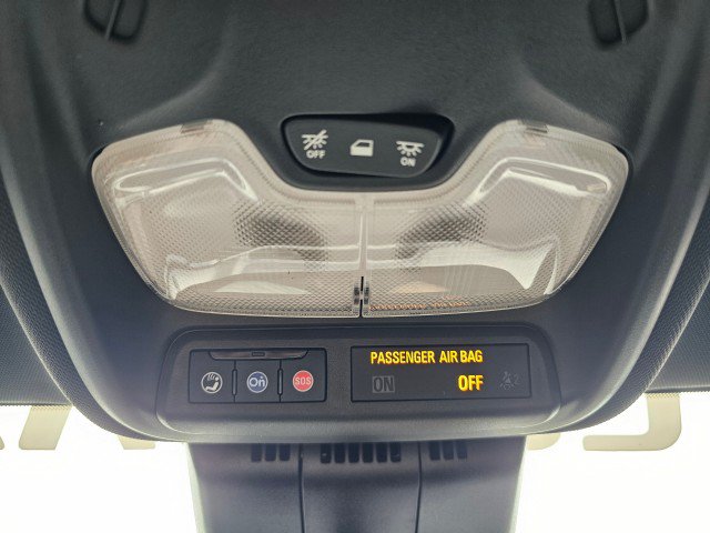 Used 2023 Chevrolet Colorado Z71 w/ Z71 Convenience Package 2 AWD/4WD image 39