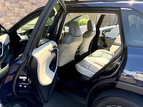 Used 2024 Toyota RAV4 Limited w/ Weather Package AWD/4WD image 12