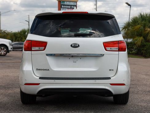 Used 2015 Kia Sedona SX FWD image 5