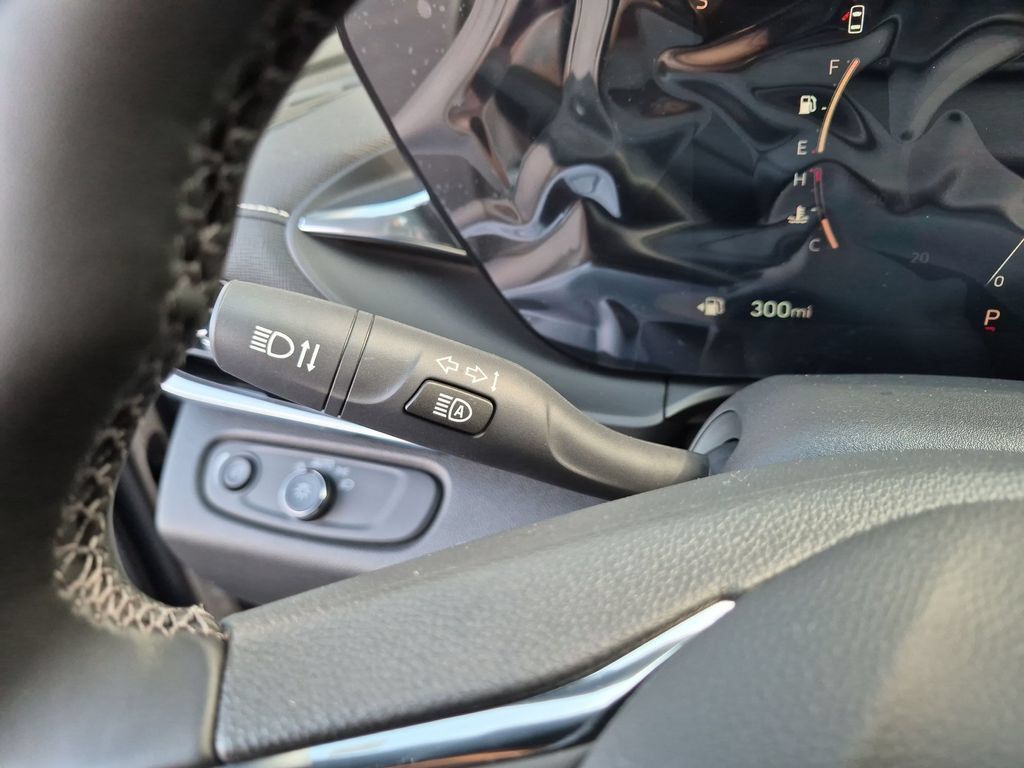 New 2026 Buick Envista Sport Touring w/ Studio Series FWD image 37