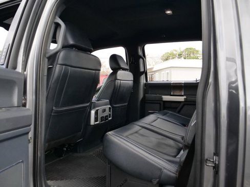 Used 2022 Ford F350 Lariat w/ Black Appearance Package image 25