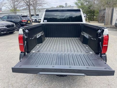 Used 2024 Toyota Tacoma SR AWD/4WD image 10