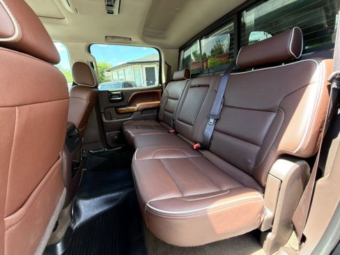 Used 2017 Chevrolet Silverado 1500 High Country AWD/4WD image 27