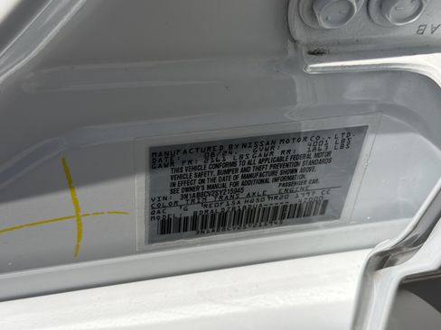 Used 2025 Nissan Sentra SV FWD image 30