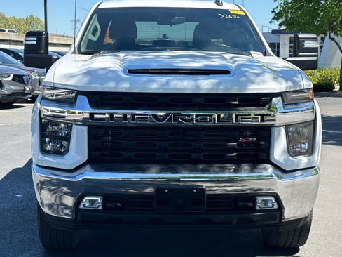 Used 2023 Chevrolet Silverado 2500 LT w/ Convenience Package image 3