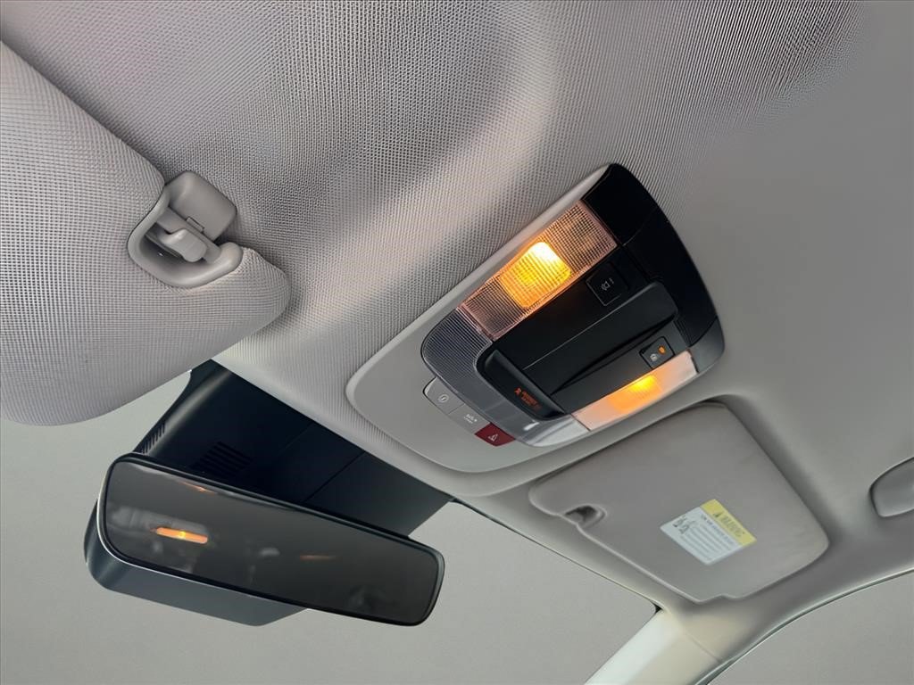 Used 2023 Kia Sorento S FWD image 25